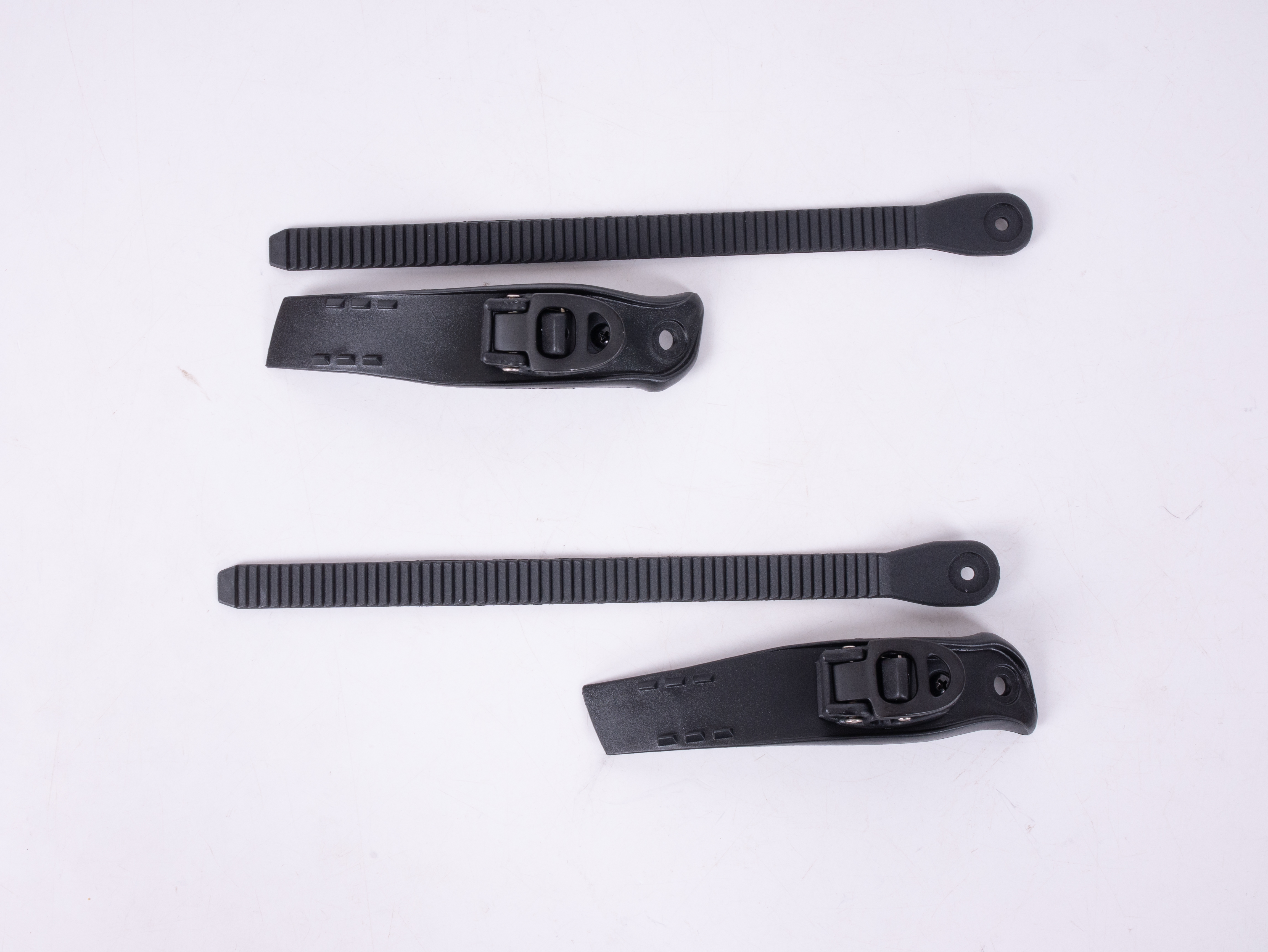 Крепление нижнее  для роликов Ivent, black