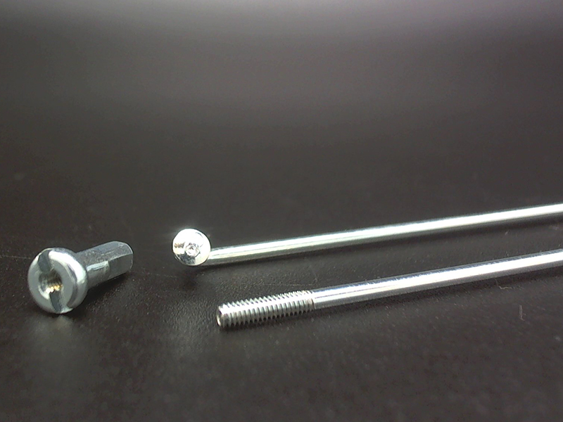 Спицы оцинкованные 2,0мм 14GX142мм с ниппелями 1/2, 144 шт.