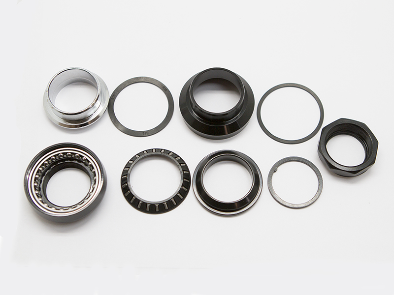 NECO Рулевая H861NW резьбовая, 1-1/8х26Т, высота 43,50,5мм, алюминий, подшипники 5/32x22  игольчатый