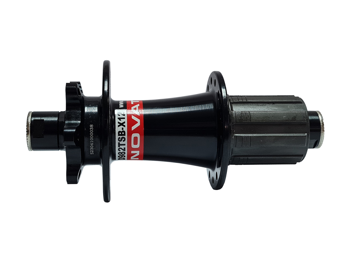 Втулка задняя NOVATEC D982TSB-X12-11S 14GX28H  ось  14Gx12x142мм, 2 промподшипника, без эксцентрика